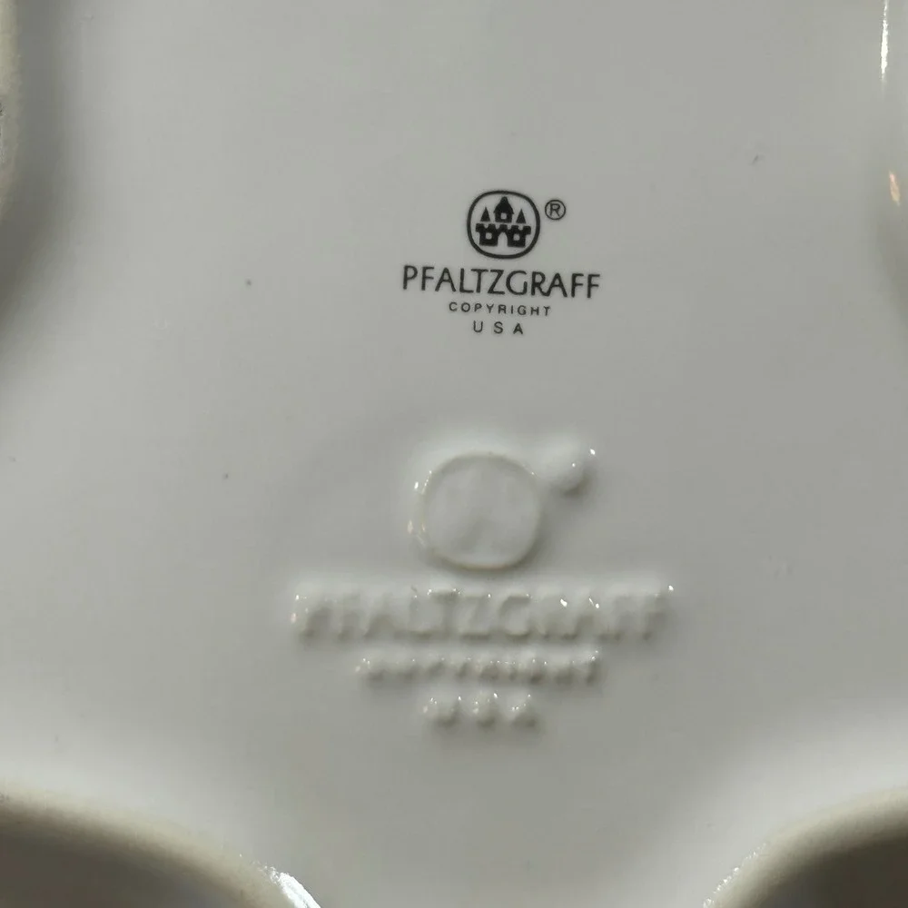 VTG Pfaltzgraff Snow Village Christmas Tree Plate Dish Snowman Santa Reindeer